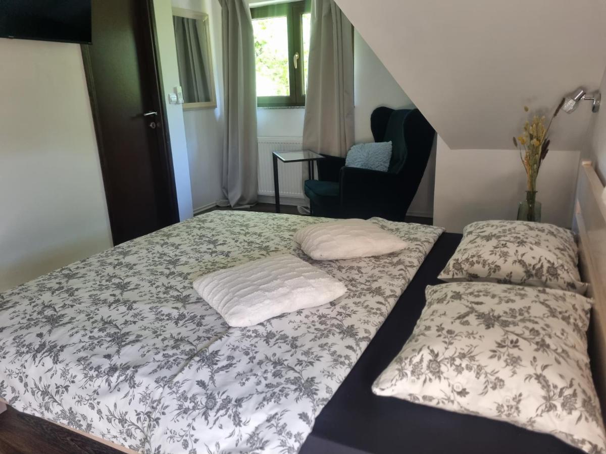 4 Seasons Guest House غاكوفيتسا المظهر الخارجي الصورة