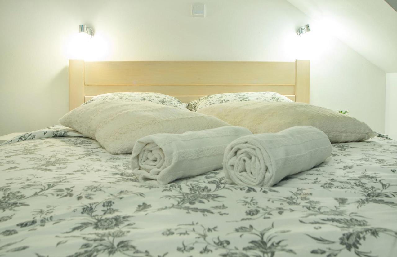 4 Seasons Guest House غاكوفيتسا المظهر الخارجي الصورة