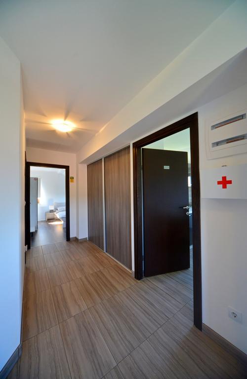 4 Seasons Guest House غاكوفيتسا المظهر الخارجي الصورة